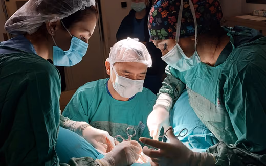 Rahim Sarkması Ameliyatı — Doç. Dr. Deniz Şimşek, Bursa